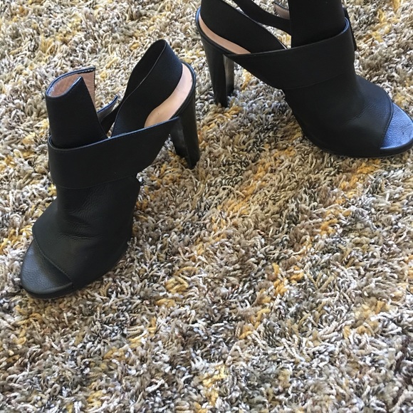 Stuart Weitzman sandals, authentic, leather. - Picture 2 of 8